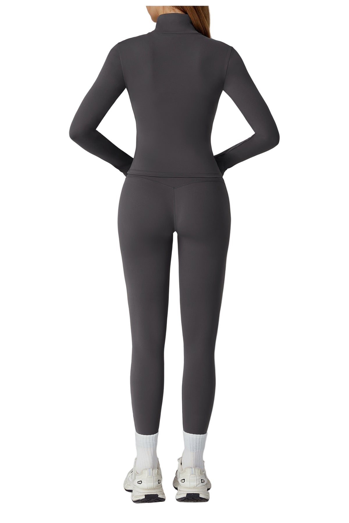 ג'קט טניס וחדר כושר