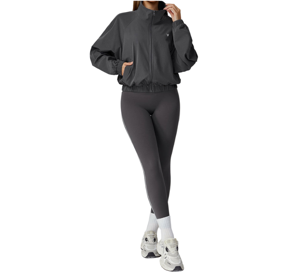 ג'קט טניס וחדר כושר