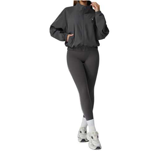 ג'קט טניס וחדר כושר