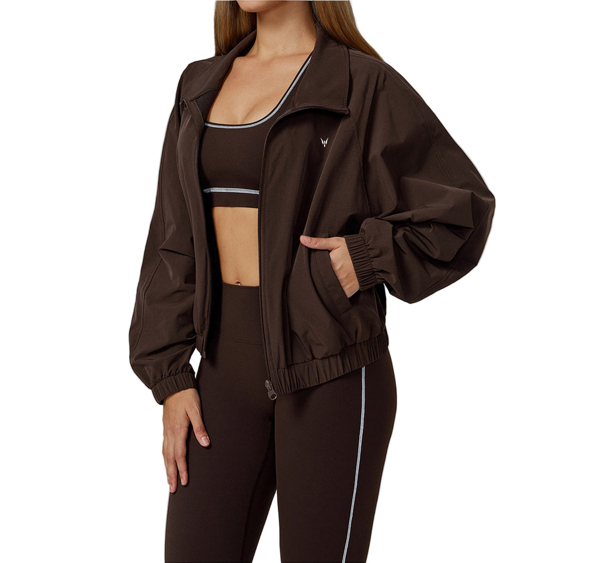 ג'קט טניס וחדר כושר