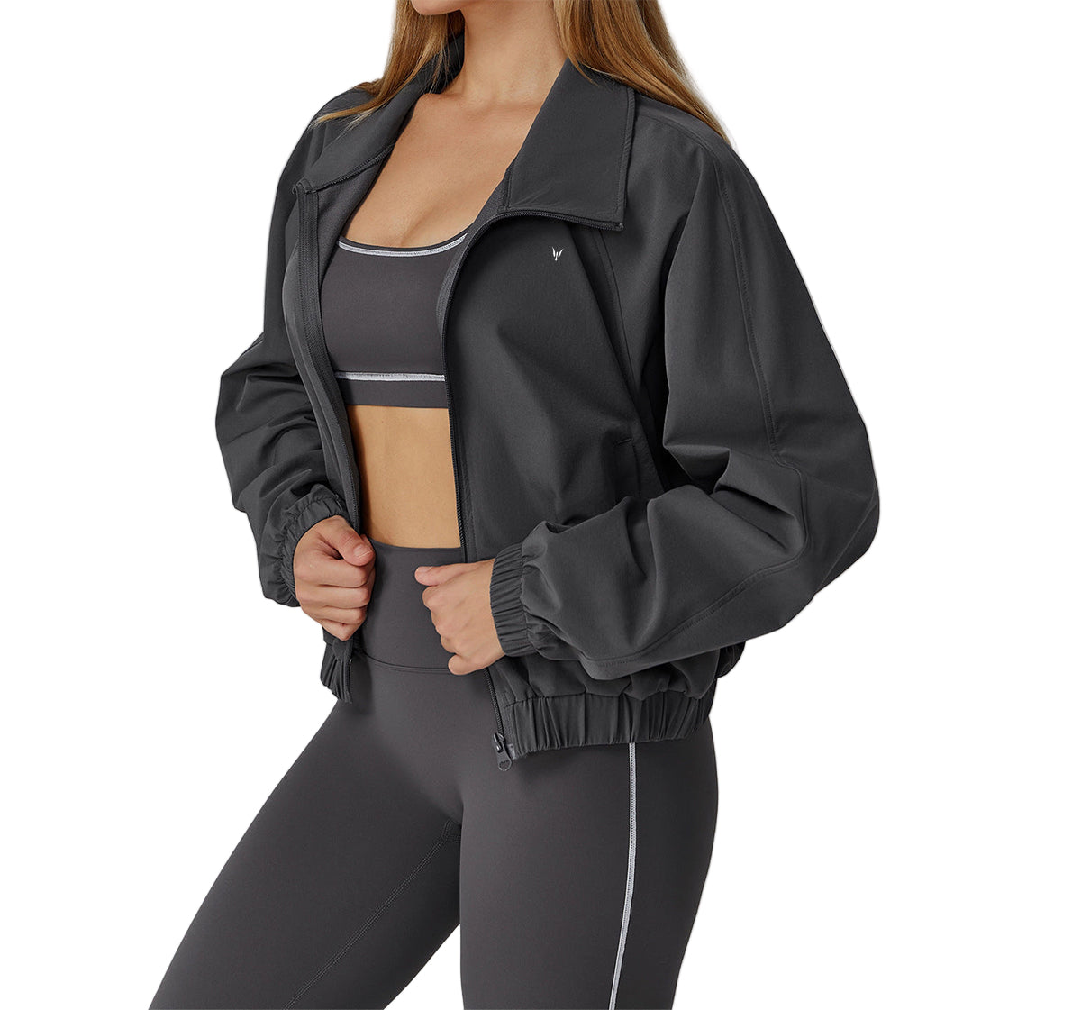 ג'קט טניס וחדר כושר