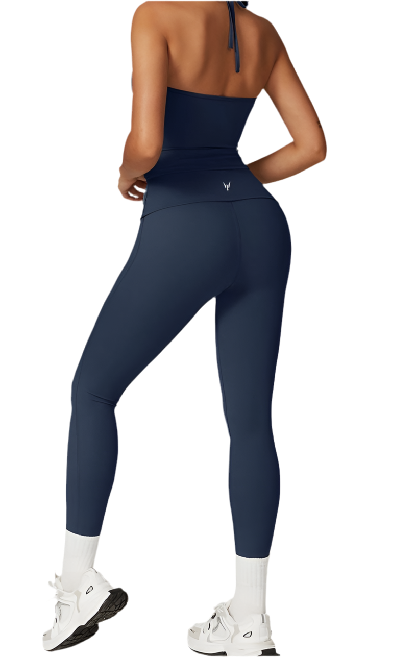 גופיית טניס וחדר כושר