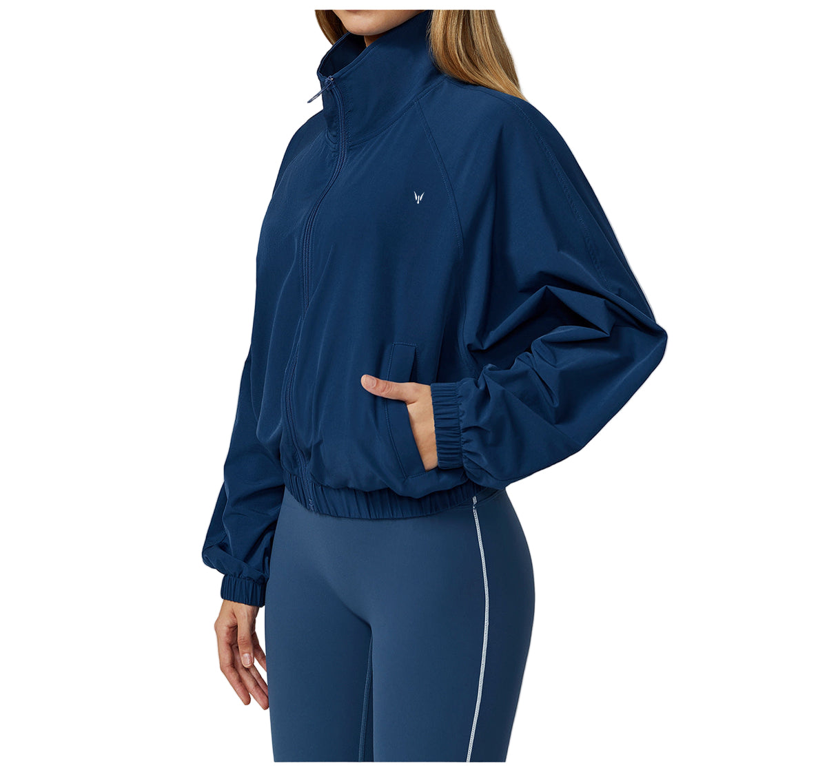 ג'קט טניס וחדר כושר